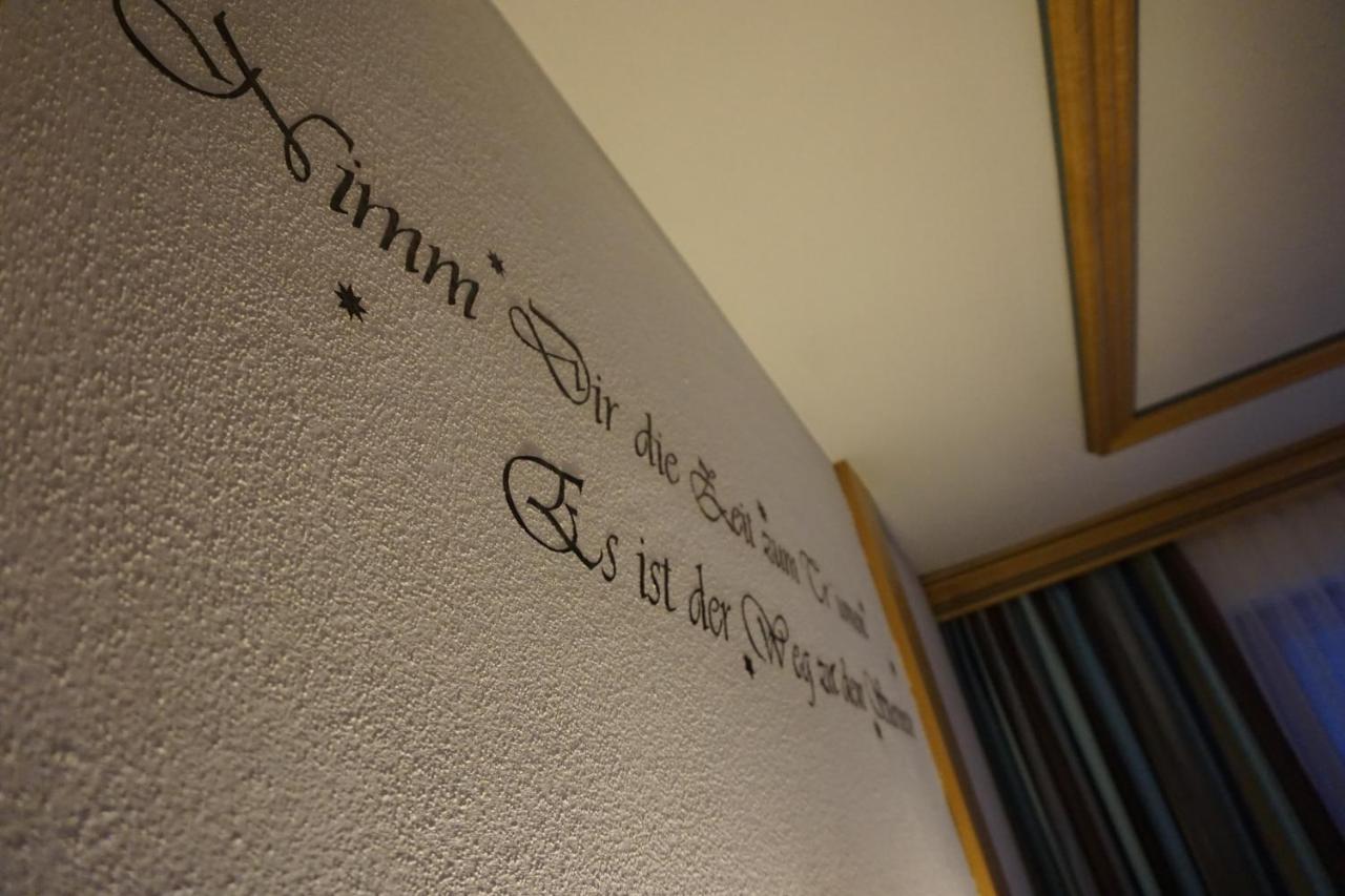 Pension Klampferer Neustift im Stubaital Exterior photo